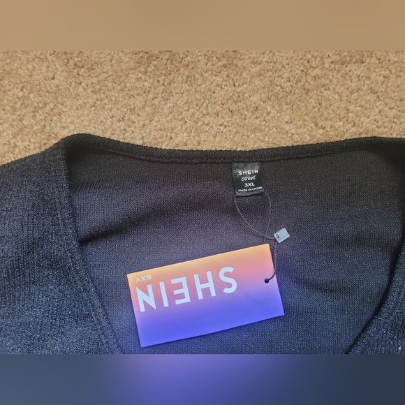 Shein Plus Size Crop Top sweater material - Picture 4 of 6